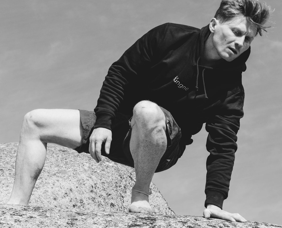 Klær: Magnus Midtbø startet med kalkposer. Til høsten kommer ny kleskolleksjon. Foto: Petter Ianssen magnus midtbø rungne