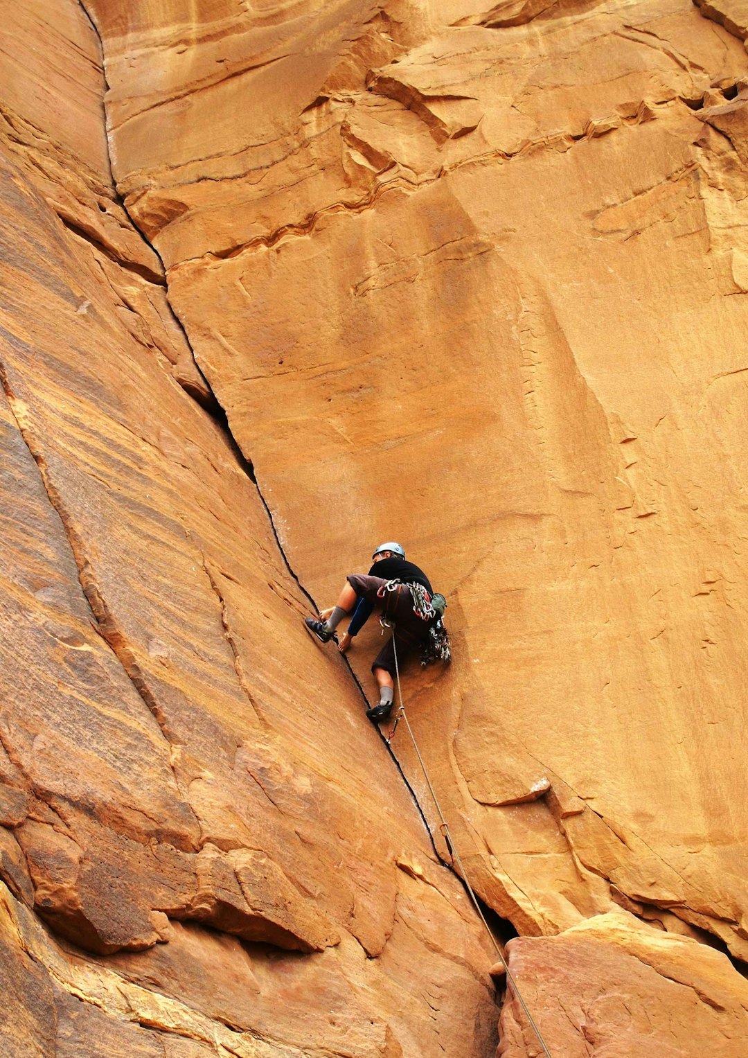 Wadi-Rum-Jordan-klatring-8