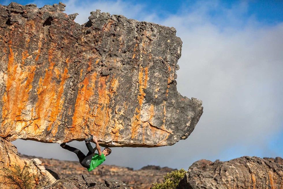 Rocklands: Thilo går det ikoniske bulderet The Rhino (7B+). Foto: Alex Manelis Thilo-Schroter-3