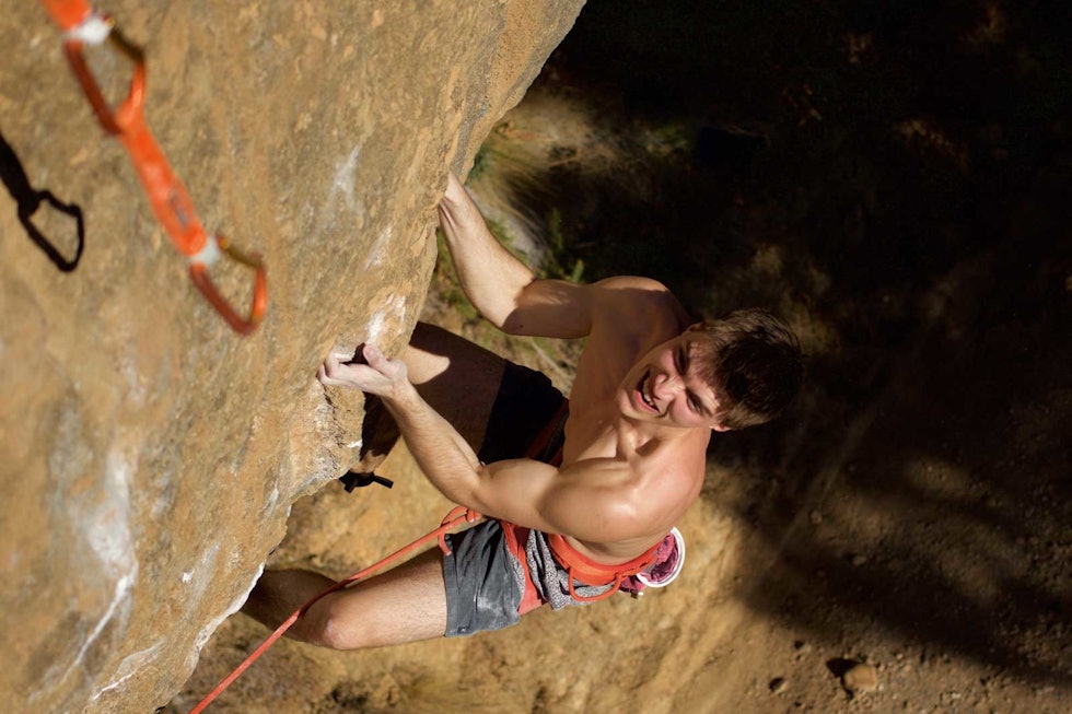 Margalef: Thilo på toppcruxet på Bumbayé (8c+). Foto: Tina J. Hafsaas Thilo-Schroter-4