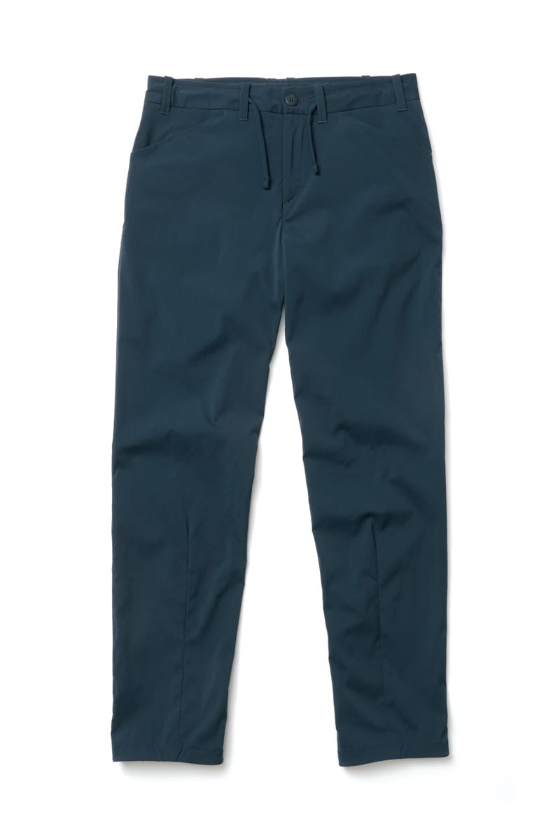 Houdini Wadi Pants i damemodell WS-WADI-PANTS-BLUE-ILLUSION-160724-703-F-W-LOW