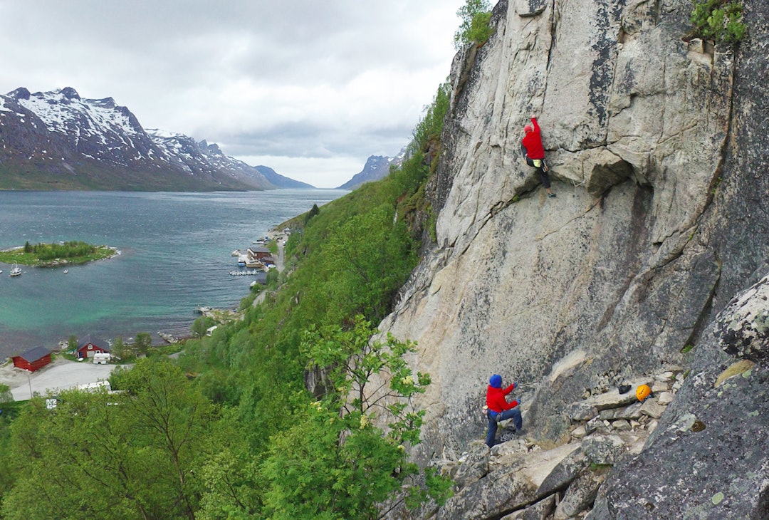 Livet på kanten. Ersfjorden klatring