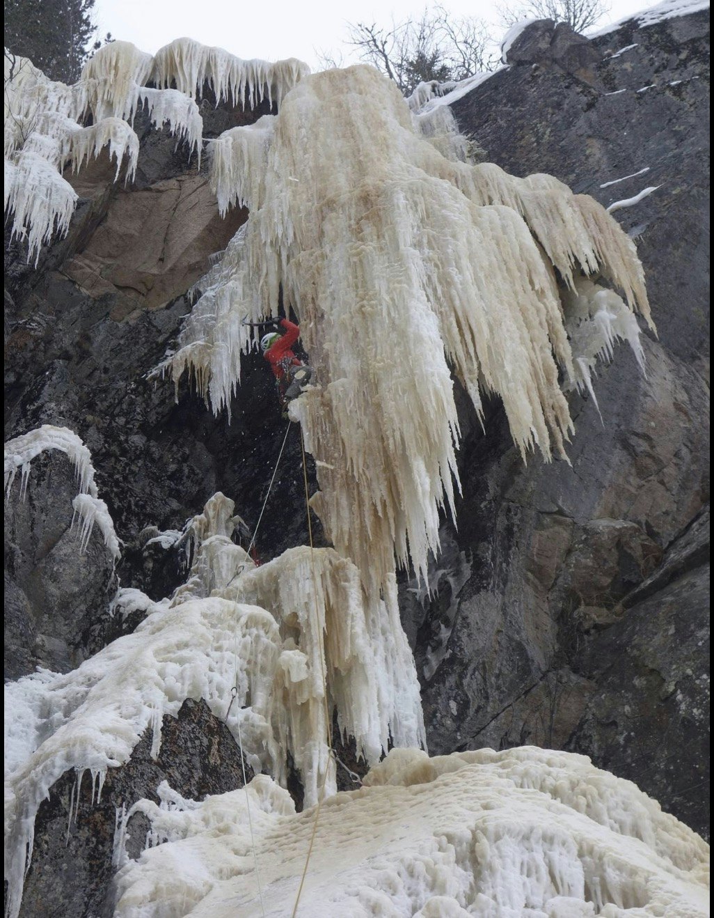 isdrammen¨ isdrammen¨