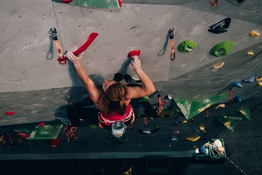 STERK: Tina Hafsaas i bratta på Oslo Klatresenter. Foto: Bjørnar Smestad Tina-Hafsaa-Foto_Bjørnar-Smestad2