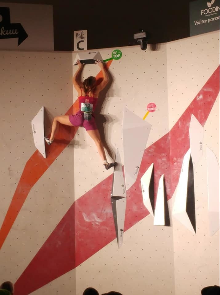 Sunniva Haave med topp. Foto: Sissel Haave 73198331_2821642431179226_59986511143108608_n