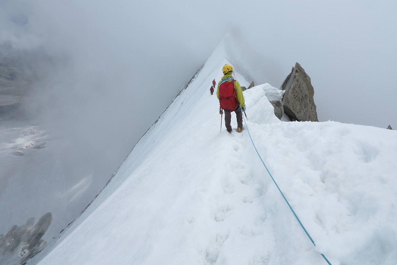 ENDELIG FERDIG: Tormod Granheim ble første nordmann som har besteget alle Alpenes 4000-meterstopper. Her er han på vei ned fra prosjektets siste topp; Weisshorn i Sveits. Foto: Jacob Wærness ENDELIG FERDIG: Tormod Granheim ble første nordmann som har besteget alle Alpenes 4000-meterstopper. Her er han på vei ned fra prosjektets siste topp; Weisshorn i Sveits. Foto: Jacob Wærness