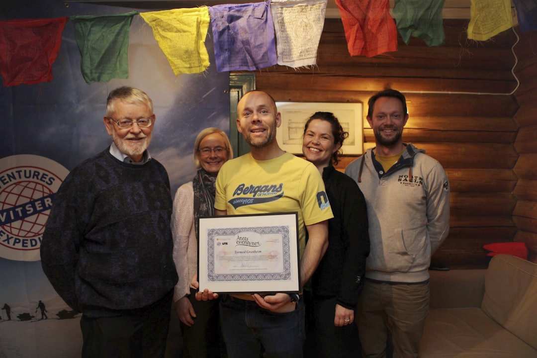 Tormod inviterte foreldrene sine til Ekspedisjonsfestivalen. Lite visste de om at sønnen skulle bli kåret til Årets eventyrer. Foto: Anne Aschehoug Loftu Tormod inviterte foreldrene sine til Ekspedisjonsfestivalen. Lite visste de om at sønnen skulle bli kåret til Årets eventyrer. Foto: Anne Aschehoug Loftu