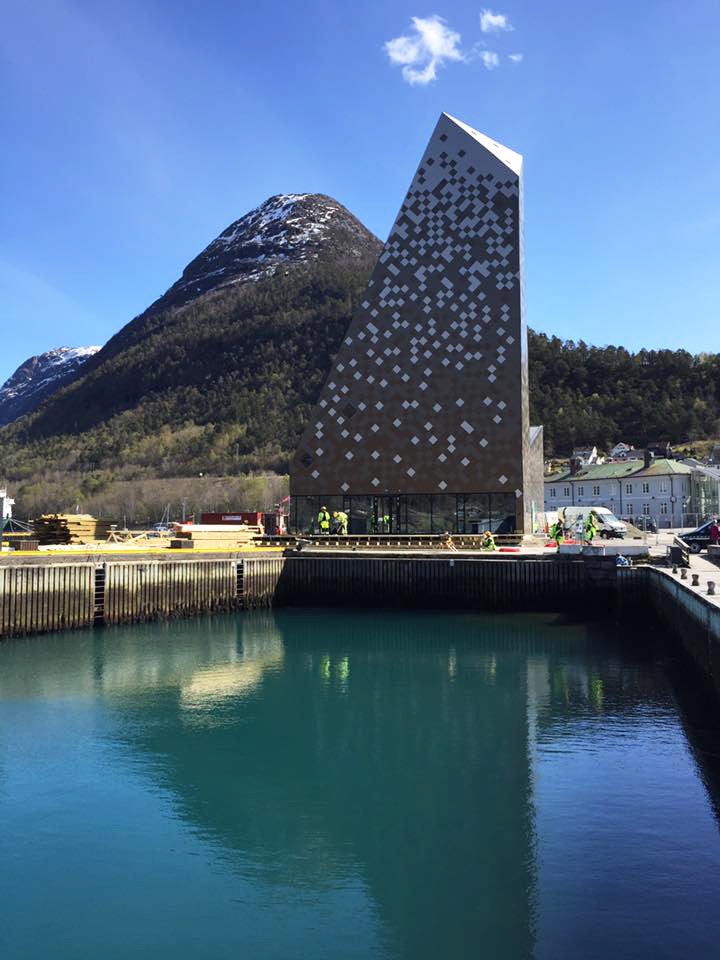 SIGNALBYGG: Det er ingen tvil om at Norsk Tindemuseum vil skille seg ut i Åndalsnes. Foto: Nils Øveraas