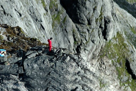 FANTASTISKE BILDER: Mange av bildene i filmen er spilt inn på nytt, blant annet noe utrolige scener fra Trollveggen og fjellene rundt. 