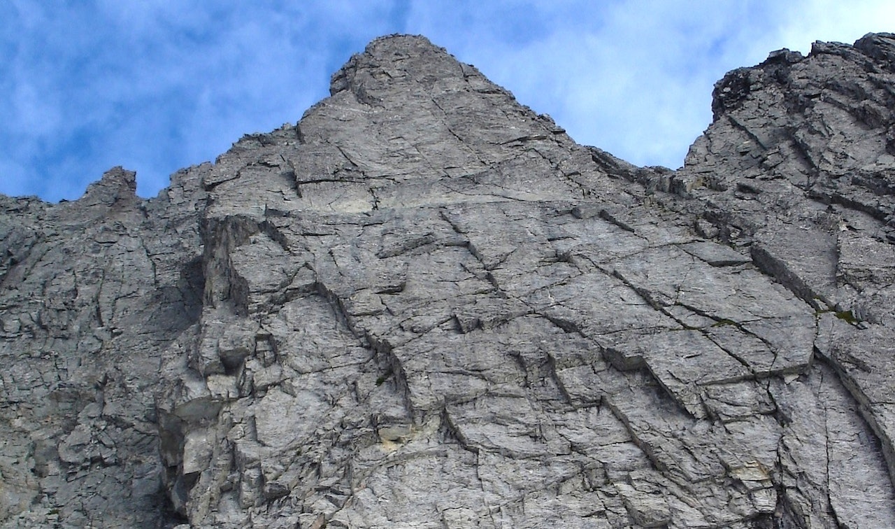 Klauva i Romsdalen. Foto: NIls Nielsen Klauva i Romsdalen. Foto: NIls Nielsen