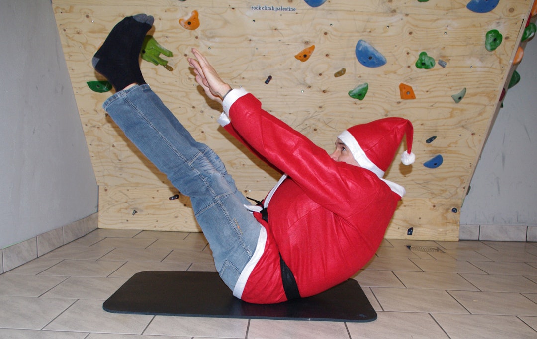 ØVELSE 2: Sit ups (saks) ØVELSE 2: Sit ups (saks)