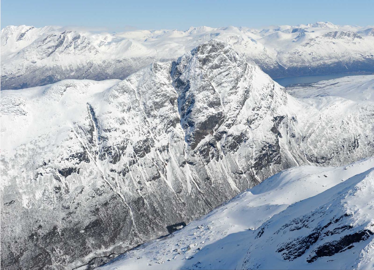 Klubbviktinden fra vest. Foto: Rune Dahl / Toppturer rundt Narvik.