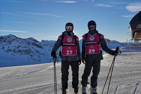 PÅ START: Øystein Aasheim (til venstre) og Eirik Schjølberg før start onsdag morgen. Foto: Simen Aasheim