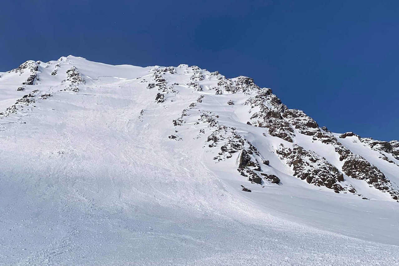 OMKOM: Det var Martin Tollefsen (28) og Robin Lie Sørensen (26) som omkom i snøskredet på Sofiatinden lørdag. Foto: Frode Hansen/Røde Kors Lyngen Snøskred Sofiatinden Lyngen