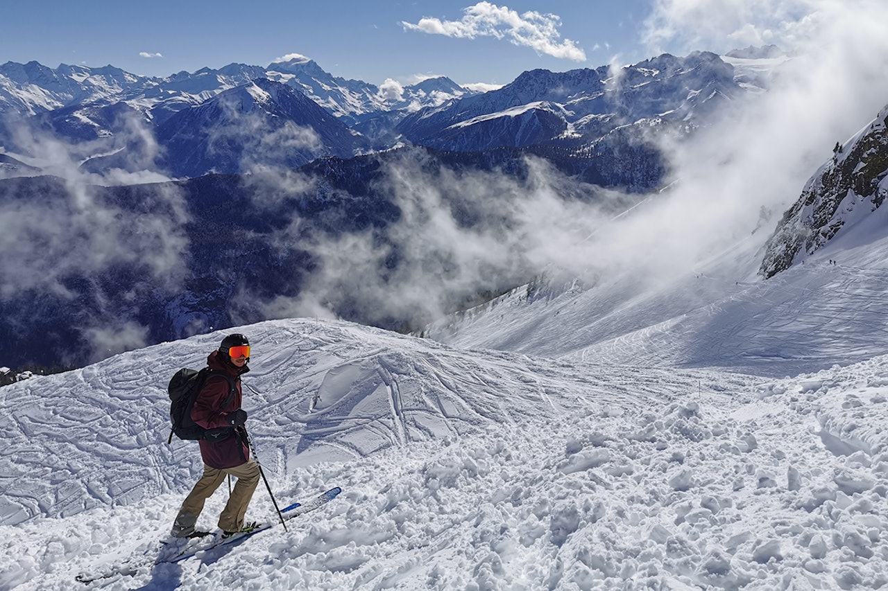 SVEITS: Sindre Holtet har vært i Sierre. Foto: Sindre Holtet Sierre