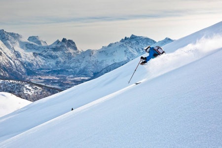 KLASSIKERE: Listen inneholder flere toppturklassikere i Romsdalen, blant annet Skarven i Skorgedalen. Foto: Odd Erik Rønning Topptur Romsdalen enkle toppturer