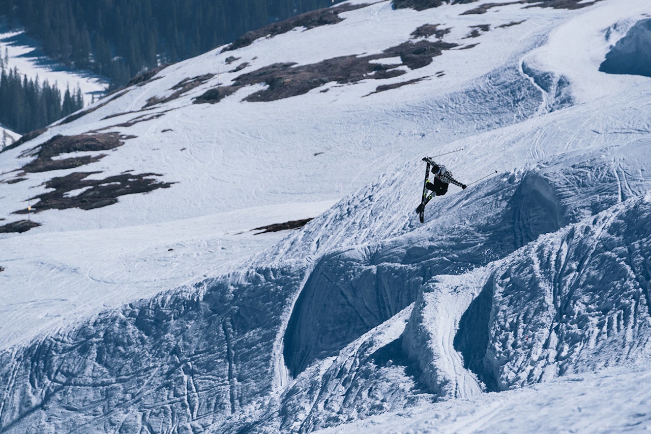 SKIFILM: Se Carl Regnèrs nyeste skifilm. Foto: Emrik Jansson