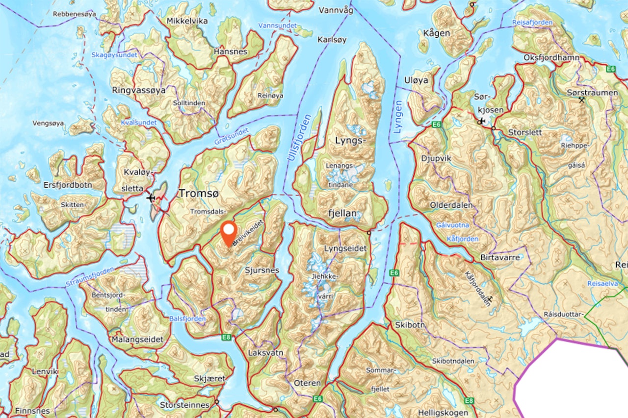 SKRED: To personer ble tirsdag tatt i et snøskred på Hamperokken i Tromsø. Foto: Norgeskart Snøskred Hamperokken tromsø