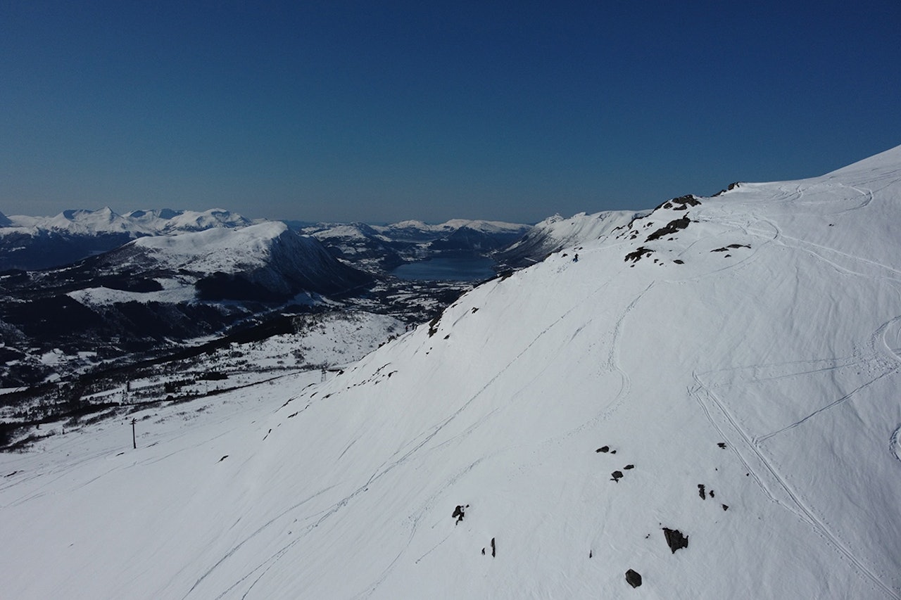 XFREE: XFree flyttes i år til Nottane, altså denne fjellsiden. Foto: Petter Westgaard XFree Nottane Ørsta