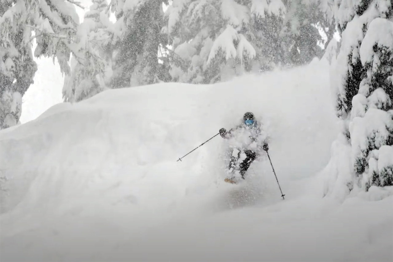 FØLG VÆRMEDLINGA: Se filmen «Follow The Forecast» her. Foto: Skjermdump Follow the forecast blank collective salomon