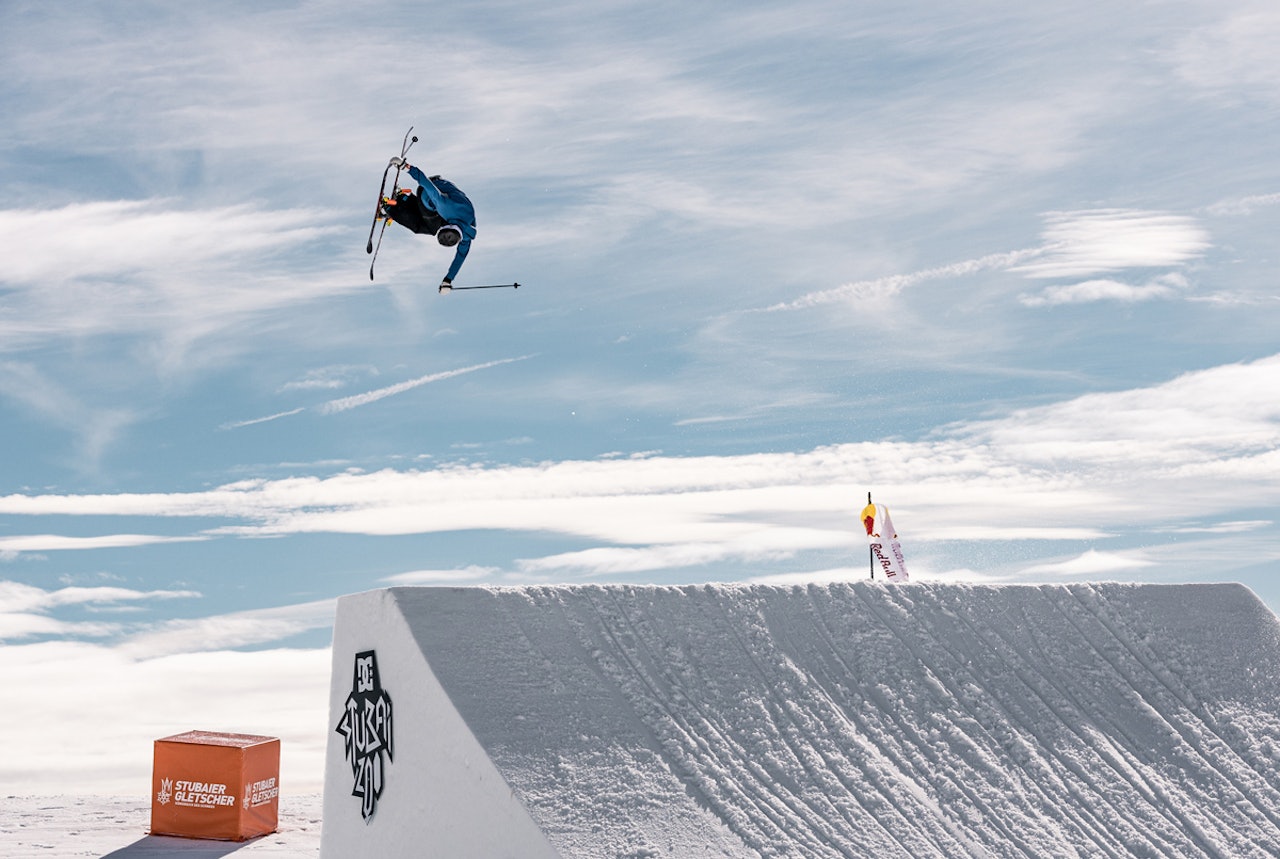 STORT: Sebastian Schjerve går stort i Stubai. Foto: Primeparksessions