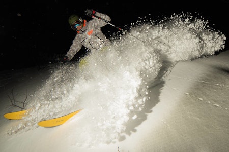 Vassfjellet på Klæbu er kjent som Trondheims beste anlegg, med både topptur og park Foto: Kjetil Volent Vassfjellet vinterpark vassfjellet skisenter klæbu Trondheim alpint snowboard fri flyt guide snowboard ski freeride