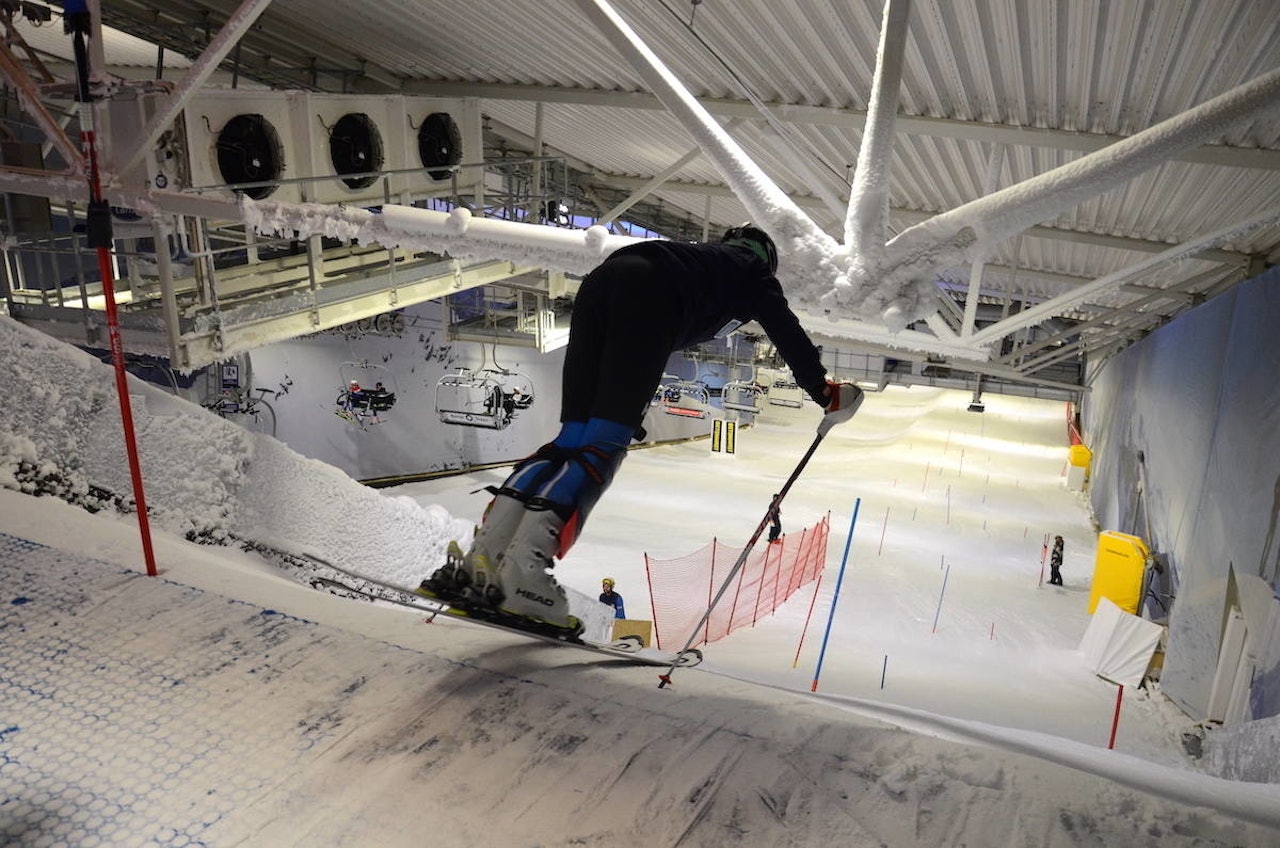 Slik ser den bratteste bakken på Snø ut, som har hele 90 m høydeforskjell. Foto: Erlend Sande SNØ lørenskog hemsedal alpin ski snowboard skistar guide freeride