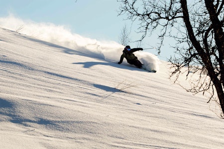 ÅPNER IGJEN: Haukelifjell skisenter åpner heisen i helga. Her er Fri Flyt-redaktør i skianlegget ved en tidligere anledning. Foto: Chris Baldry Haukelifjell skisenter