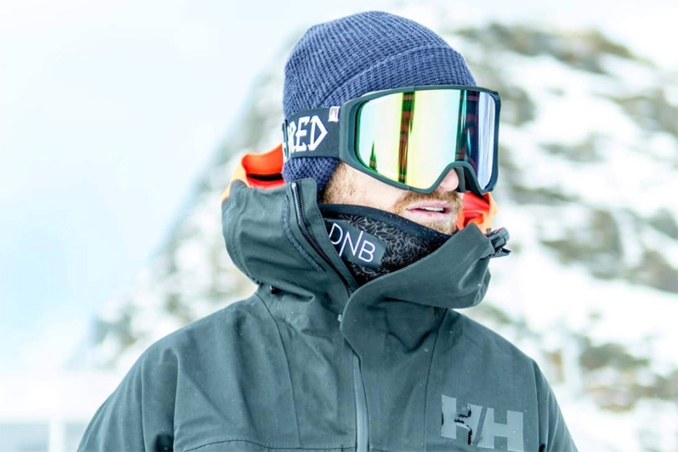 HYLLER: Luke Allen hyller sin tidligere elev, Birk Ruud, etter OL-gullet. Foto: Privat Luke Allen