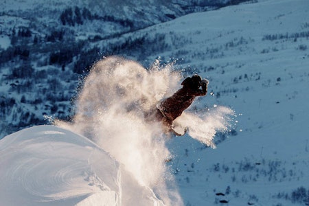 Eikedalen snowboard freeride ski alpint guide fri flyt powder pudder