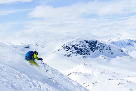 Selve anlegget er beskjedent, men fjellene rundt har mye fint. Her nedkjøring fra Bitihorn. Bitihorn frikjøring topptur randonee ski alpint skisenter beitostølen