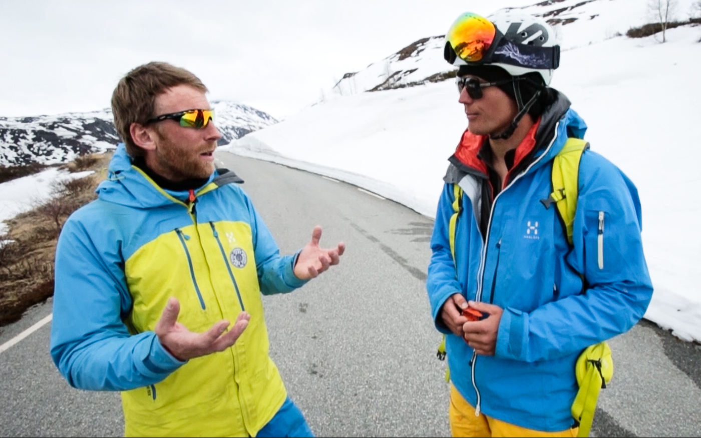 TOPPTUR VS FREERIDE? To av landets mest rutinerte skikjørere (Jørgen Aamot og Asbjørn Eggebø Næss) diskuterer om innholdet i ordet topptur er moden for justering. Bilde: Christian Nerdrum