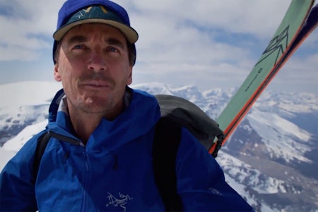 GREG HILL: Super-toppturisten Greg Hill har sett klimaendringene på nært hold. Nå vil han gjøre noe selv. Foto: Skjermdump/Salomon GREG HILL: Super-toppturisten Greg Hill har sett klimaendringene på nært hold. Nå vil han gjøre noe selv. Foto: Skjermdump/Salomon