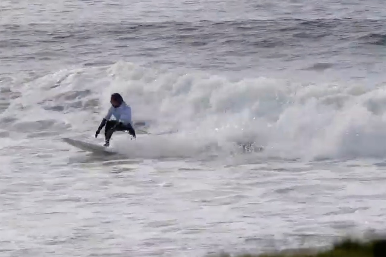 SURFING: Se surf-NM her. Foto: Skjermdump Surf-NM