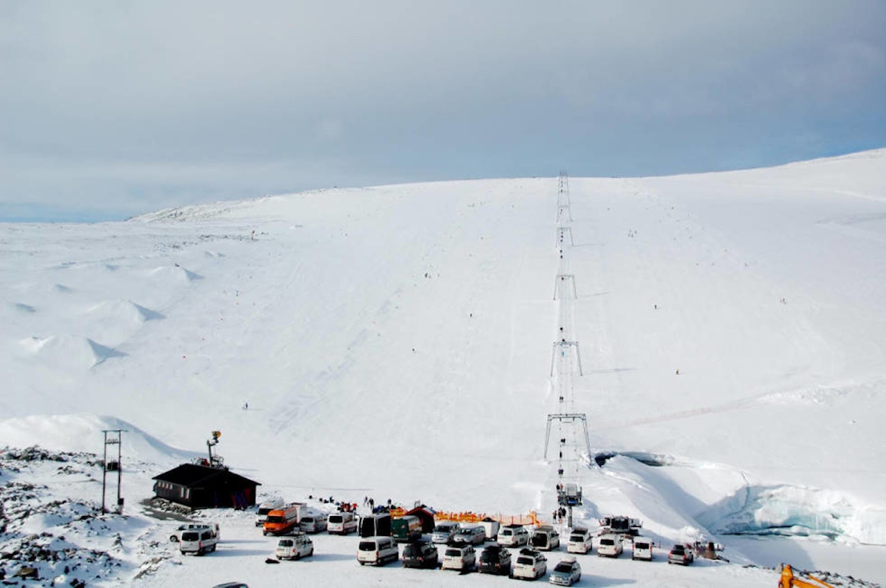 NYSNØ TIL HELGA? Kanskje det blir hvitt og masse nysnø til helga på Juvass. De krysser fingra for å åpne lørdag 2.oktober. Foto: Galdhøpiggen sommerskisenter NYSNØ TIL HELGA? Kanskje det blir hvitt og masse nysnø til helga på Juvass. De krysser fingra for å åpne lørdag 2.oktober. Foto: Galdhøpiggen sommerskisenter
