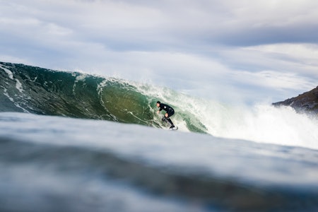Hvis det skulle finnes muligheter for å finne skygge i tuben, så kan du regne med at Wes Schaftenaar finner en løsning. Bilde: Hallvard Kolltveit INN I RØRET: Hvis det skulle finnes muligheter for å finne skygge i tuben, så kan du regne med at Wes Schaftenaar finner en løsning. Bilde: Hallvard Kolltveit