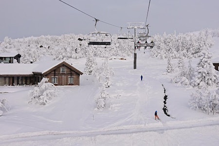 KVITFJELL: Slik så det ut i helga på Kvitfjell. Nå har det kommet mer snø de siste dagene. Foto: Erlend Sande