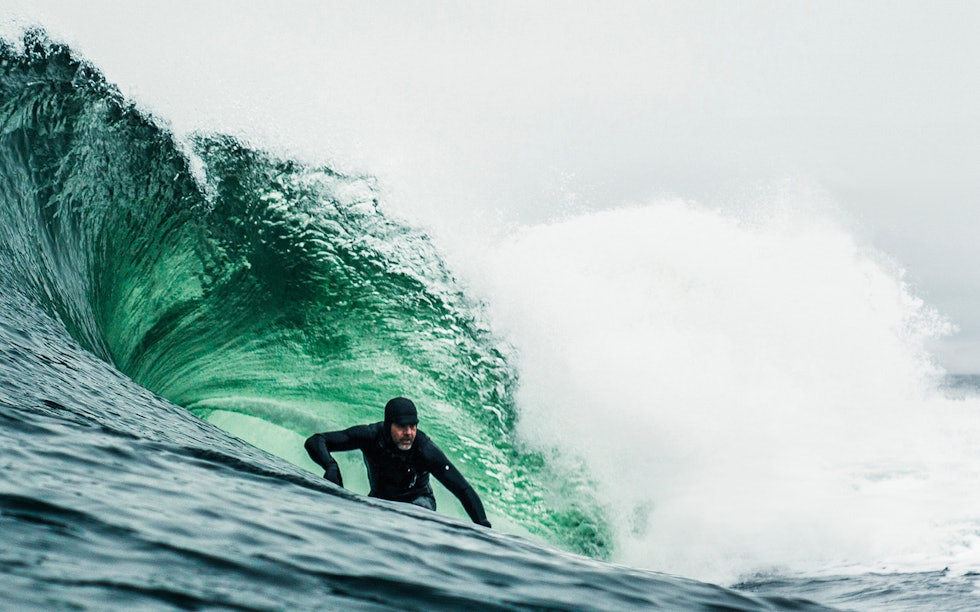 DYPT: Joel Stevenson dypt inne i tuben på The Icebox, som kanskje er den mest kjente «secret spoten» i Norge. Foto: Mats Kahlström DYPT: Joel Stevenson dypt inne i tuben på The Icebox. Mats Kahlström