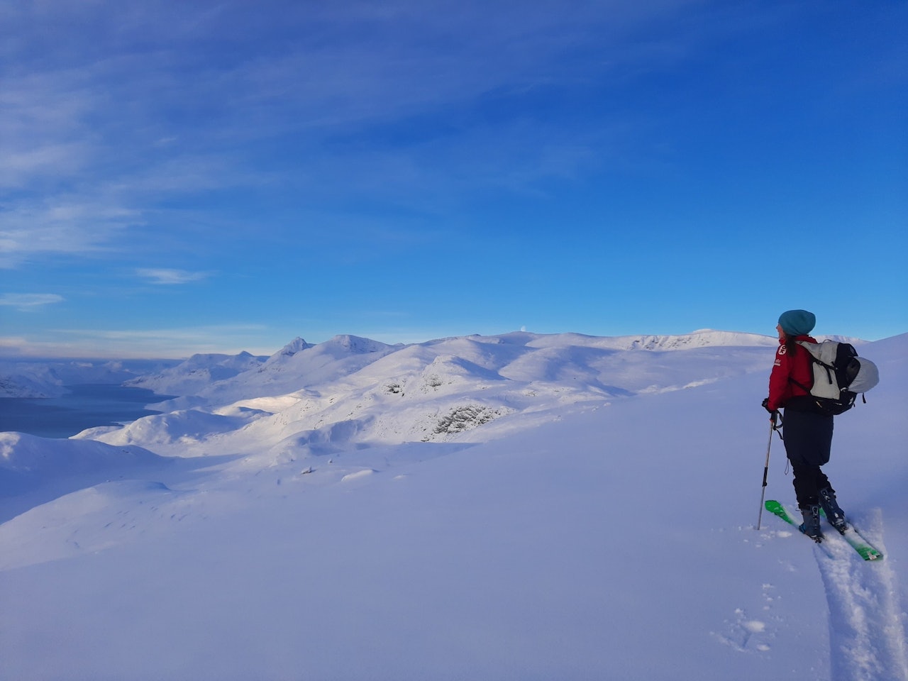 SYNSHORN: Dette er en av toppene som blir lettere å komme seg til når veien til Bygdin blir brøyta. Foto: Lisa Kvålshaugen Bjærum SYNSHORN: Dette er en av toppene som blir lettere å komme seg til når veien til Bygdin blir brøyta. Foto: Lisa Kvålshaugen Bjærum