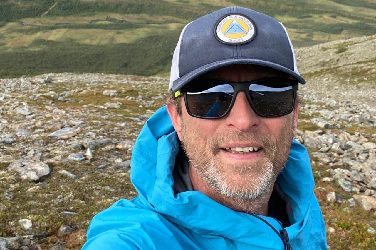 SOMMERSKI: Torben Rognmo fikk denne uken 400 meter med fin sommerskikjøring. Foto: Privat Breivikeidet