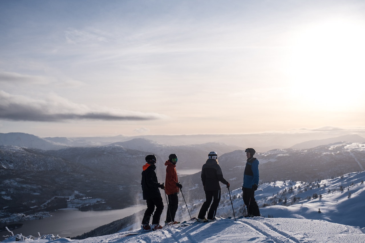 Fra toppen av Sogn skisenter, klar for enda en sånn dag. Foto: Christian Nerdrum
