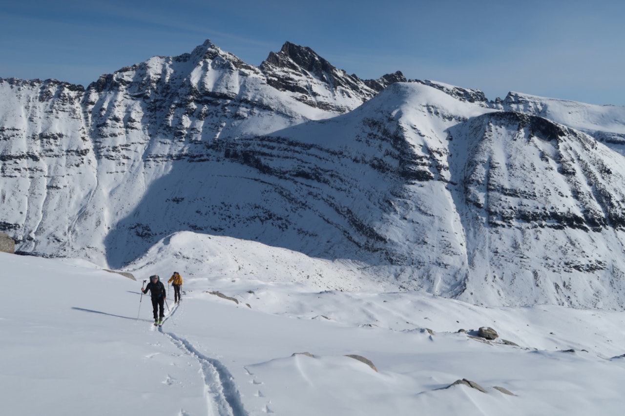 TOPP HØST: Bård Smestad er full av lovord om høstens skisesong, og har allerede hatt flere fantastiske toppturer. Foto: Bård Smestad