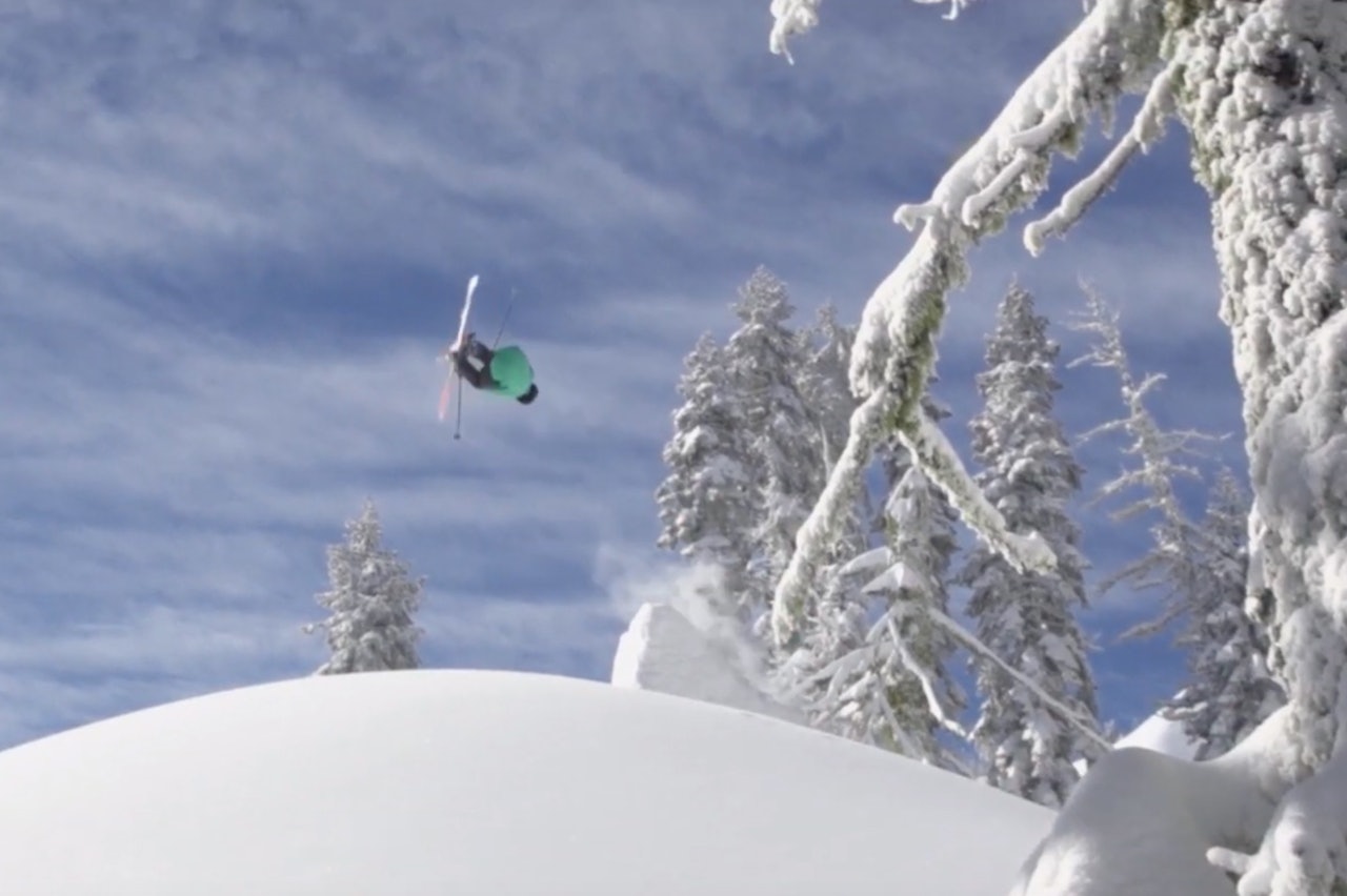 TILBAKE: Her er Tom Wallisch tilbake på ski etter kneskaden. Foto: Skjermdump TILBAKE: Her er Tom Wallisch tilbake på ski etter kneskaden. Foto: Skjermdump