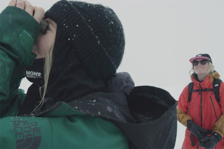 I TRAILEREN: Her er Tonje Kvivik for første gang i en MSP-trailer. Foto: Skjermdump MSP Tonje Kvivik