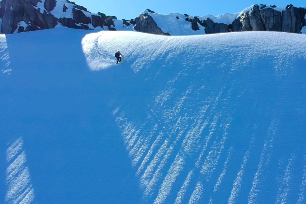 TIDLIG TOPPTUR: Bård Smestad fikk sine første svinger i Øksendalen allerede mot slutten av september. Foto: Bård Smestad TIDLIG TOPPTUR: Bård Smestad fikk sine første svinger i Øksendalen allerede mot slutten av september. Foto: Bård Smestad