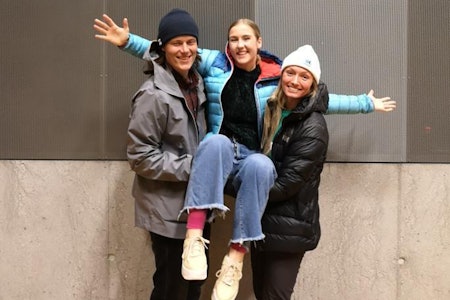 VANT: Vilde Fimreite (i midten) feires av Marte Tveten og Øystein Aasheim. Foto: Simen Aasheim VANT: Vilde Fimreite (i midten) feires av Marte Tveten og Øystein Aasheim. Foto: Simen Aasheim