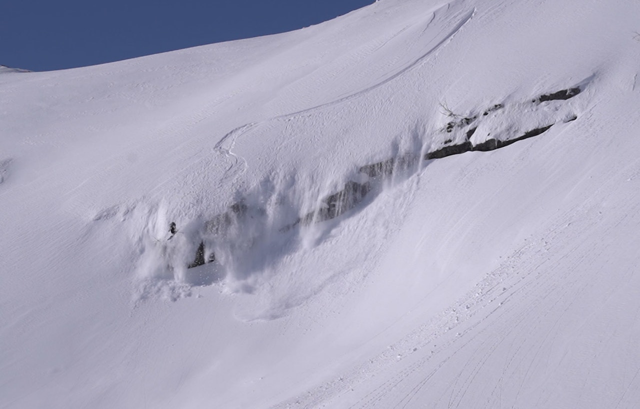 BERGTATT FRIKJØRER: Marit Rolvsjord er en av tre jenter som figurerer i den nye skifilmen Bergtatt. Foto: Bård Basberg BERGTATT FRIKJØRER: Marit Rolvsjord er en av tre jenter som figurerer i den nye skifilmen Bergtatt. Foto: Bård Basberg