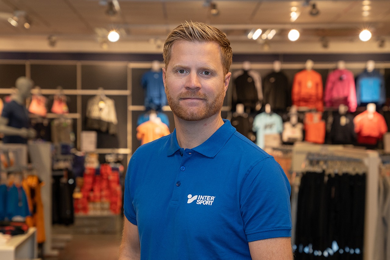 SELGER: Gresvig sitter på et varelager med utsalgspris til nærmere en milliard kroner. Her representert med administrerende direktør Lars Kristian Lindberg. Foto: Gresvig SELGER: Gresvig sitter på et varelager med utsalgspris til nærmere en milliard kroner. Her representert med administrerende direktør Lars Kristian Lindberg. Foto: Gresvig