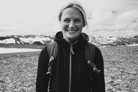 TIL FJELLS: Johanne trives på fjellet, og bruker sommeren på jobbing på Hotel Aak og skriving av masteroppgave om Romsdalseggen. TIL FJELLS: Johanne trives på fjellet, og bruker sommeren på jobbing på Hotel Aak og skriving av masteroppgave om Romsdalseggen.