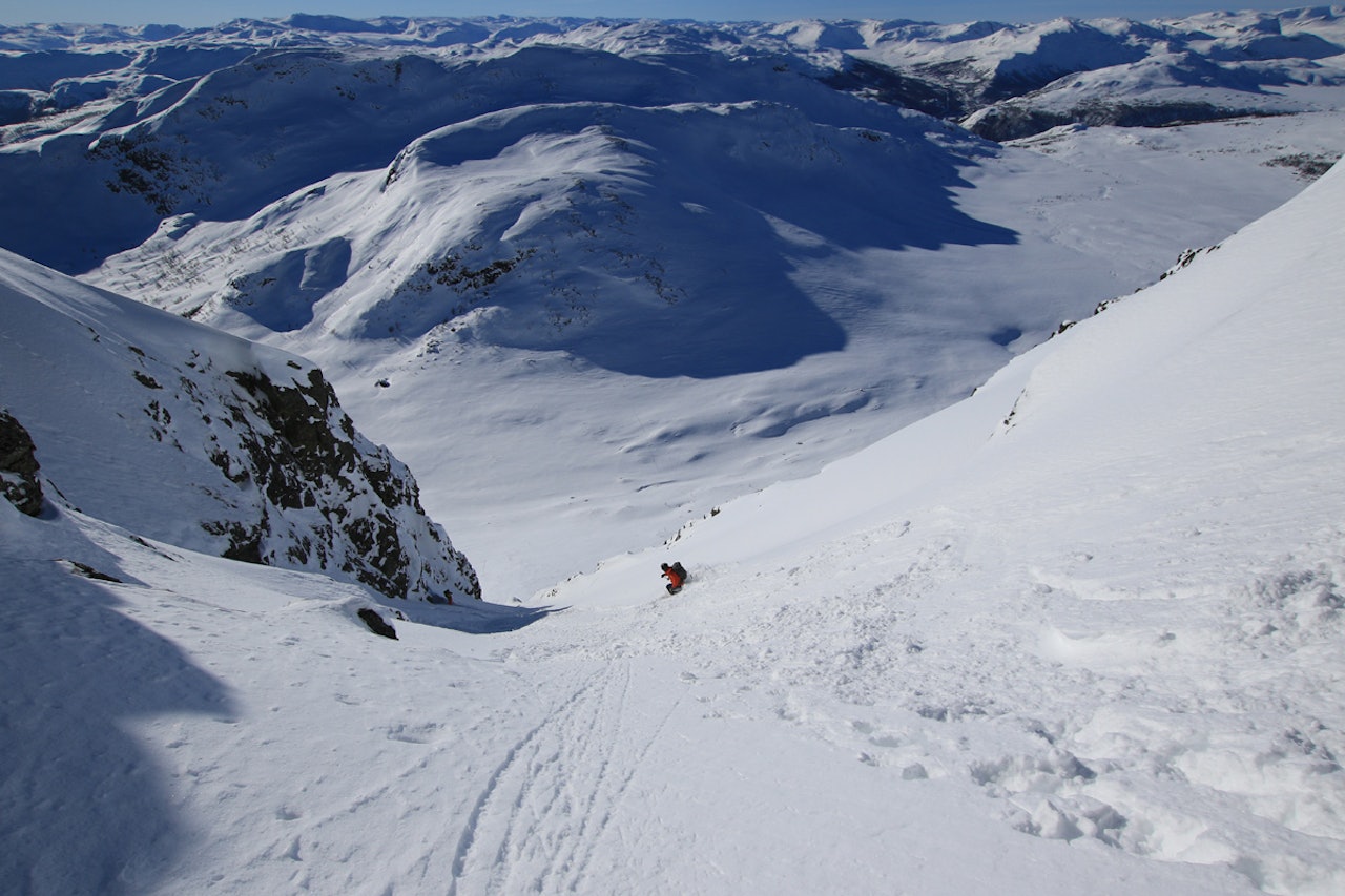 BRATT OG FINT I HEMSEDAL: Fotografen melder om strålende forhold fra brattkjøring i Hemsedal. Foto: Tor-Einar Wahl BRATT OG FINT I HEMSEDAL: Fotografen melder om strålende forhold fra brattkjøring i Hemsedal. Foto: Tor-Einar Wahl